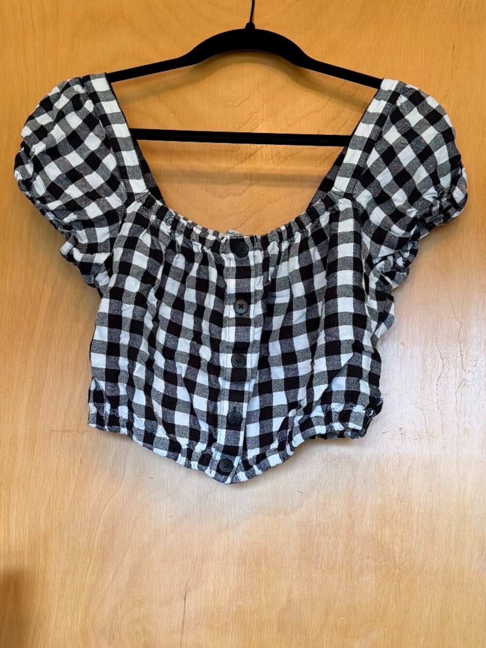 Black and White Gingham Cropped Short Sleeve Top